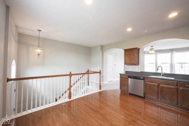 Building Photo - 12780 Tamworth Dr