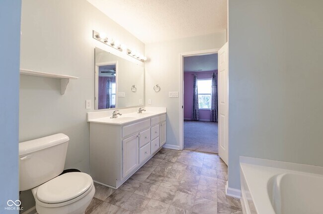 Building Photo - 899 Briarstone Dr
