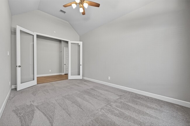 Building Photo - 15330 Legacy Pk Wy