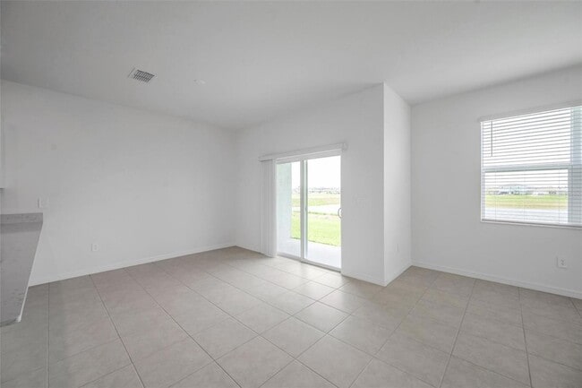 Building Photo - 9304 Bonita Mar Dr