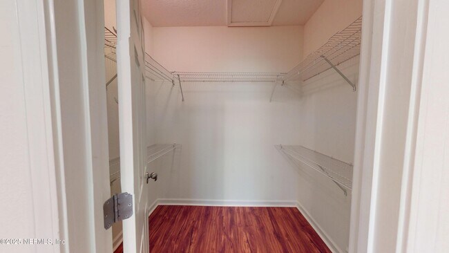 Building Photo - 5663 Greenland Rd