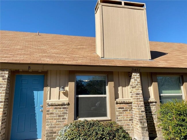 Primary Photo - 3451 Willowrun Dr