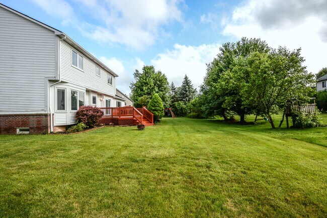 Building Photo - 2400 Rockport Ct