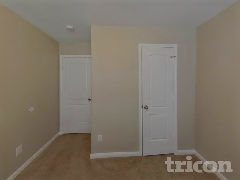 Building Photo - 2046 Sweet Lilac Dr