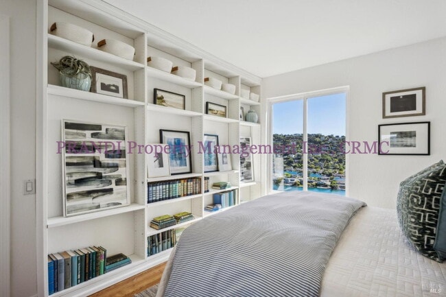 Building Photo - Resort Style Living in Prime Tiburon Locat...