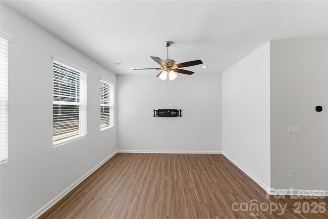 Building Photo - 1324 Galloway Rd