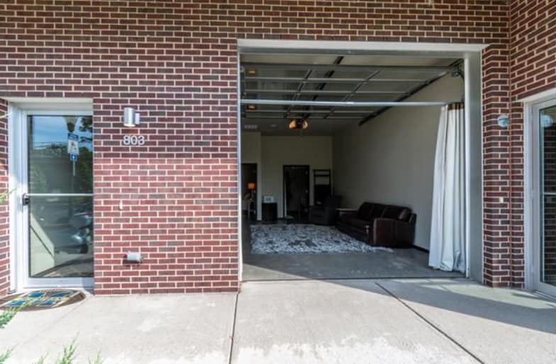 Building Photo - 803 E Mifflin St