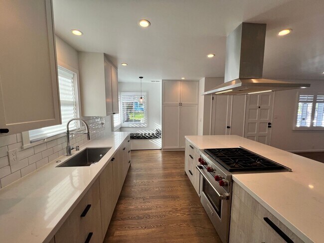 Building Photo - WONDERFUL TWO BEDROM TWO BATH UPDATED HOME...