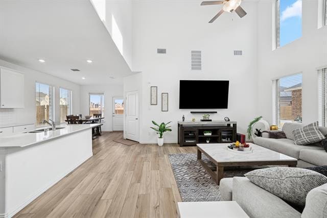 Building Photo - 10040 Thornapple Rd