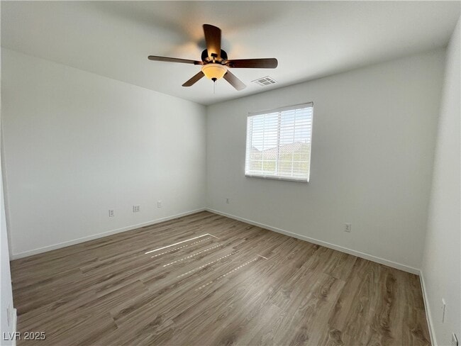 Building Photo - 9758 W Hanover Grove Ave