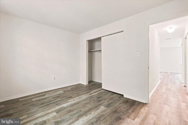 Building Photo - 175 Parker Ave