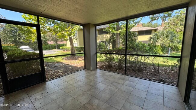 Building Photo - 10150 Belle Rive Blvd