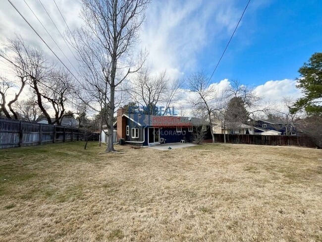 Building Photo - 7074 S Willow St