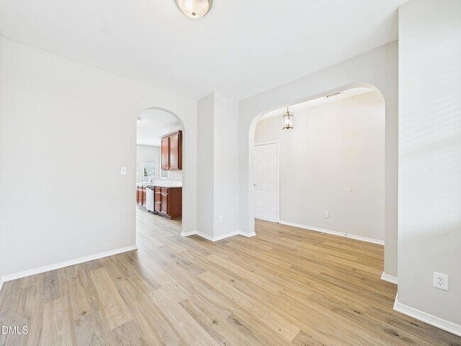 Building Photo - 302 Meeting Hall Dr