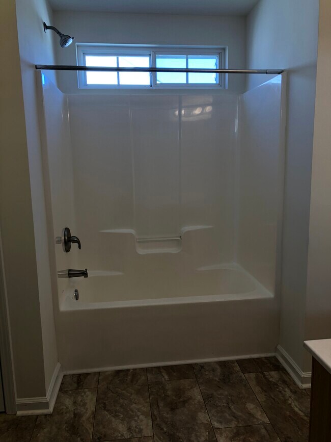 Master Bath - 5029 Prosperity Ridge Rd