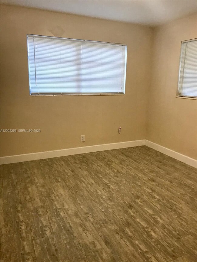 Building Photo - 3700 Taft St