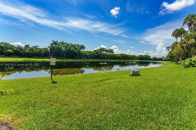 Building Photo - 1462 Springside Dr