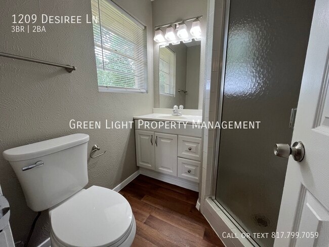 Building Photo - 1209 Desiree Ln