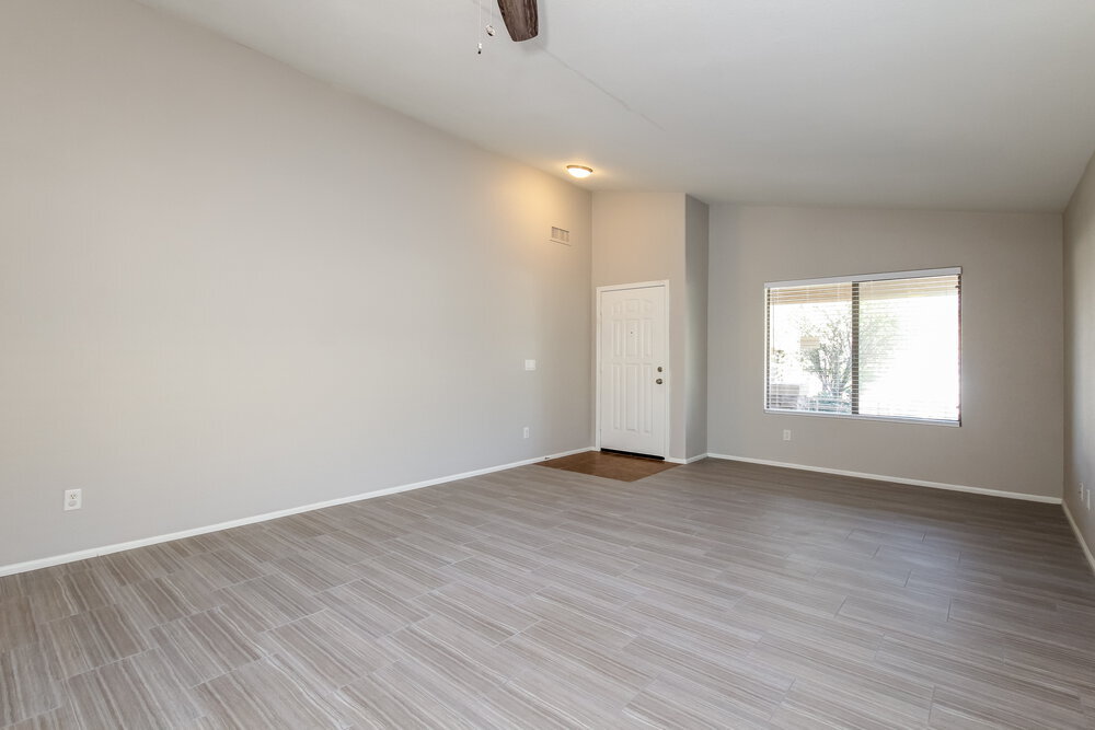 Building Photo - 16755 W Polk St