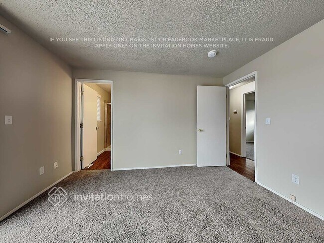 Building Photo - 2401 N Narrows Dr