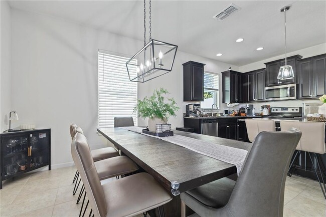 Building Photo - 13124 Rain Lily Dr