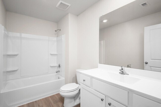 Building Photo - 10389 Sweetwater Creek Dr