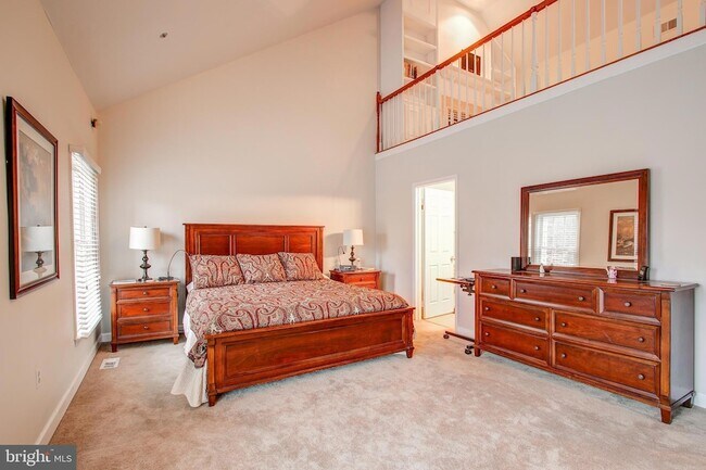 Building Photo - 9700 Whitley Park Pl