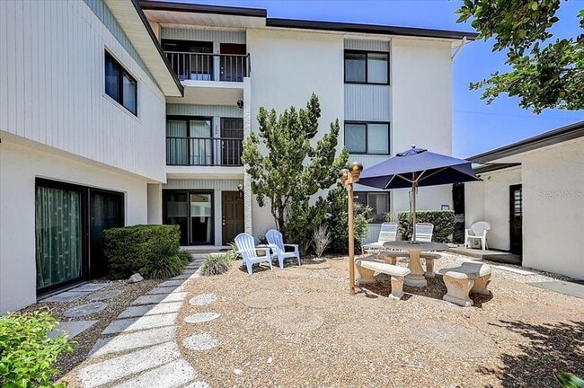 Building Photo - 722 S Boulevard of the Presidents