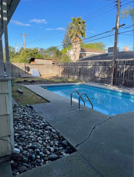 Building Photo - 4623 Goya Pkwy