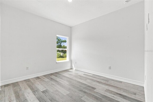 Building Photo - 16337 SW 17th Terr Rd