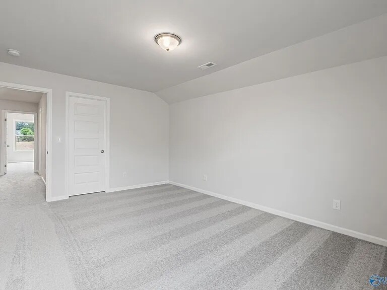 3rd room - 104 Striker Ln