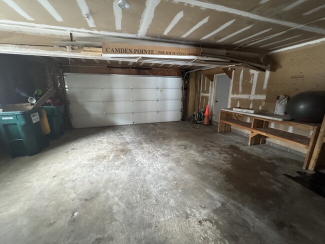 Building Photo - 7349 York Ave N