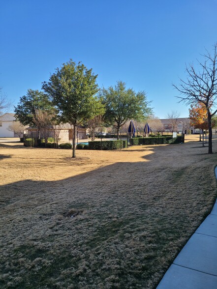 Building Photo - 3080 Peyton Brook Dr