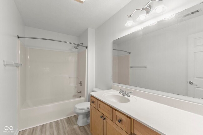 Building Photo - 13711 Alvernon Pl