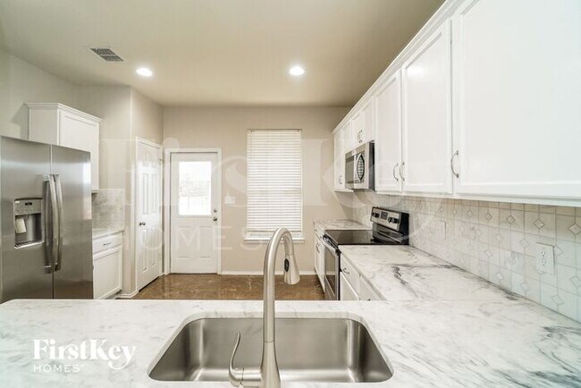 Building Photo - 3714 Coyote Creek