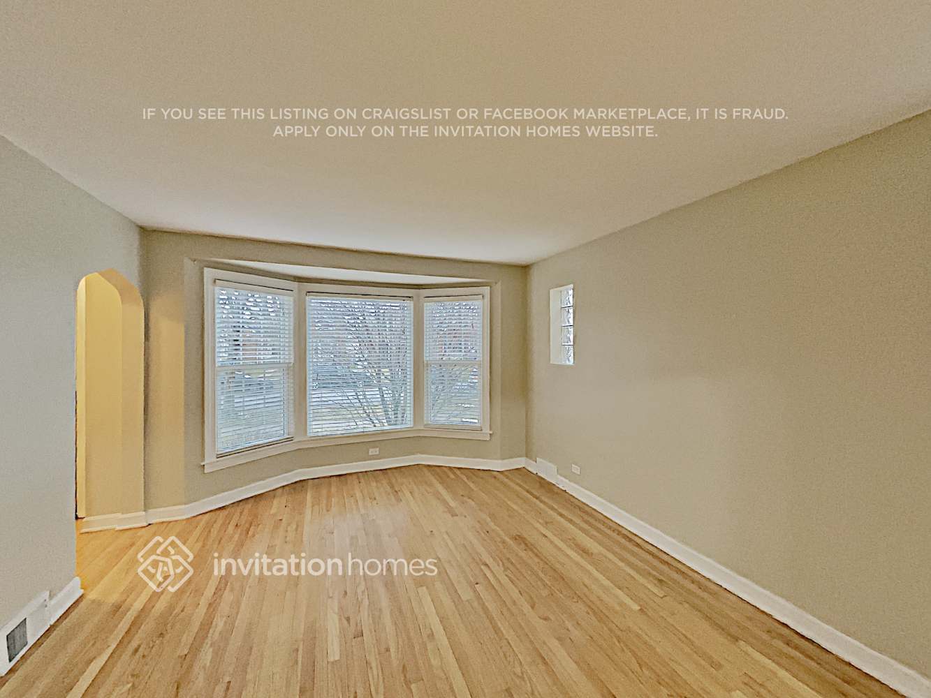 Building Photo - 5049 N Newcastle Ave