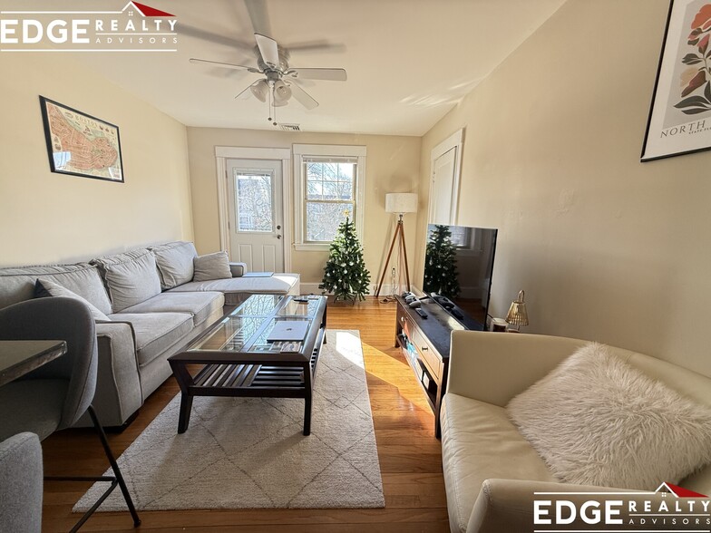 Building Photo - 9 Mapleton St