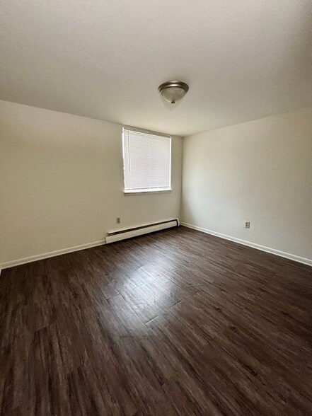 Building Photo - 2715 Eggert Rd