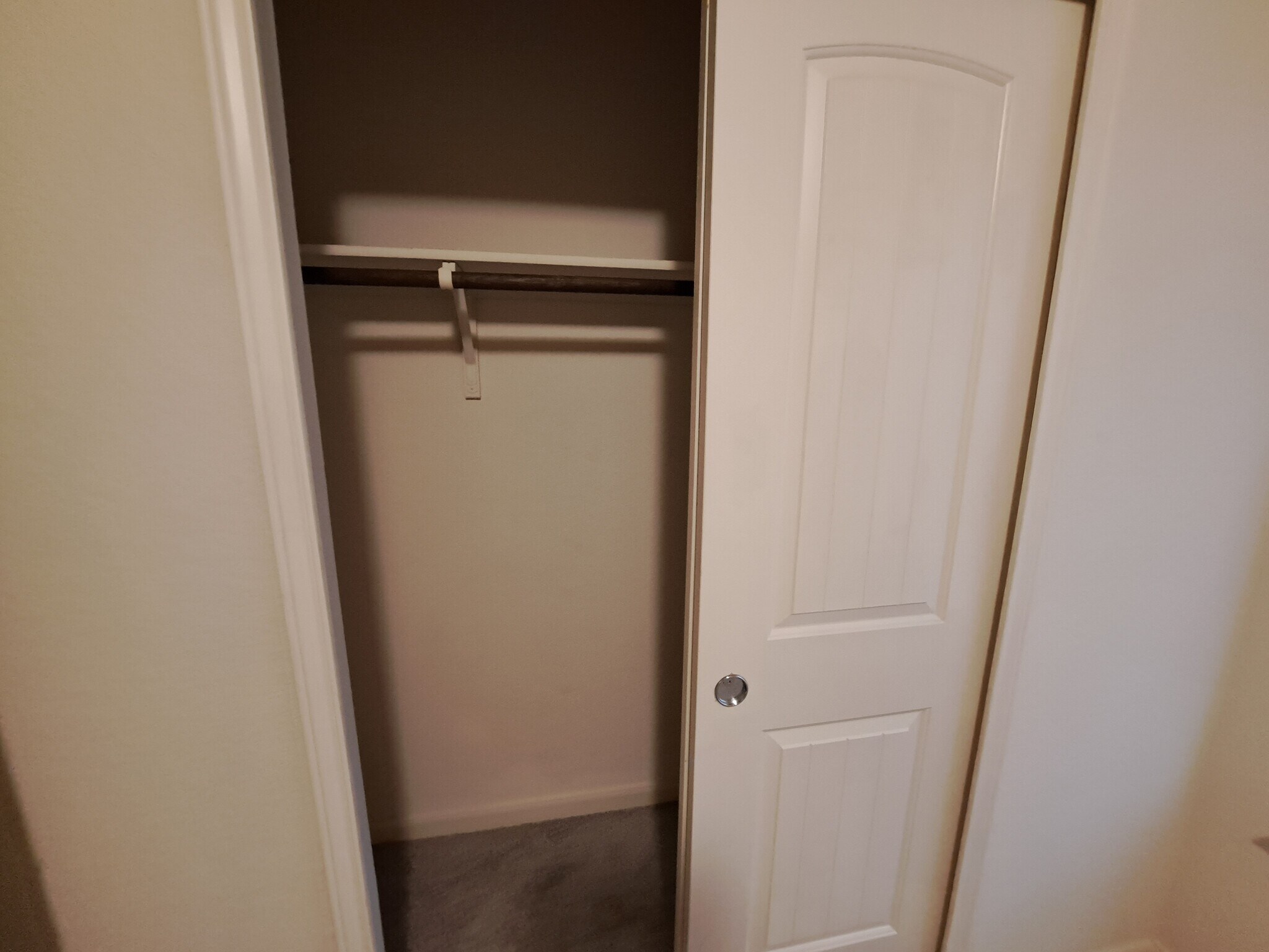 Building Photo - 1208 Hawkeye Point Rd