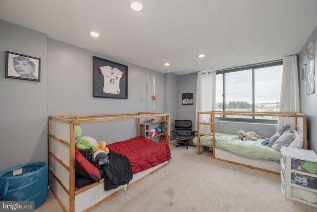 Building Photo - 5500 Holmes Run Pkwy