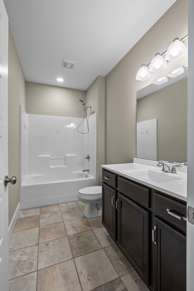 Building Photo - 145 Summerfield Way
