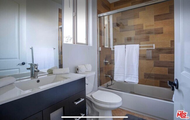 Building Photo - 19246 Liam Ln