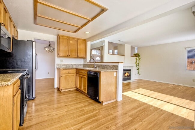 Building Photo - 14718 Carmel Ridge Rd