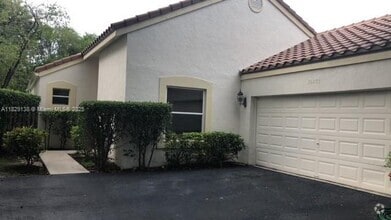 Building Photo - 10281 NW 11th Ct
