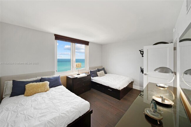 Building Photo - 2301 Collins Ave