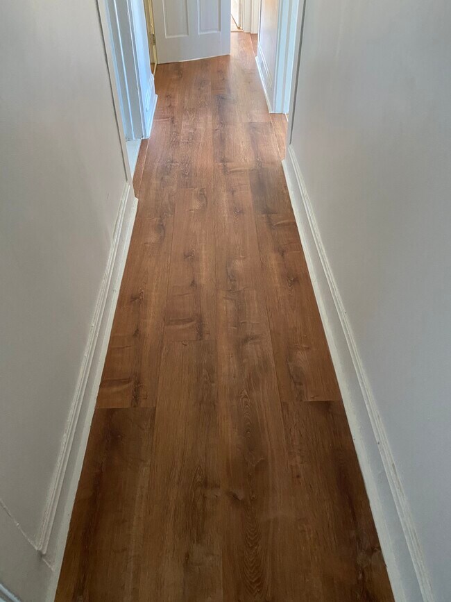 Building Photo - 110 Chauncey Ave