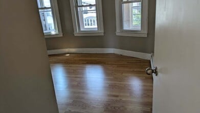 Building Photo - 22 Semel Ave