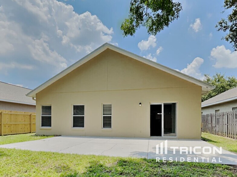 Building Photo - 2143 Kaylas Ct