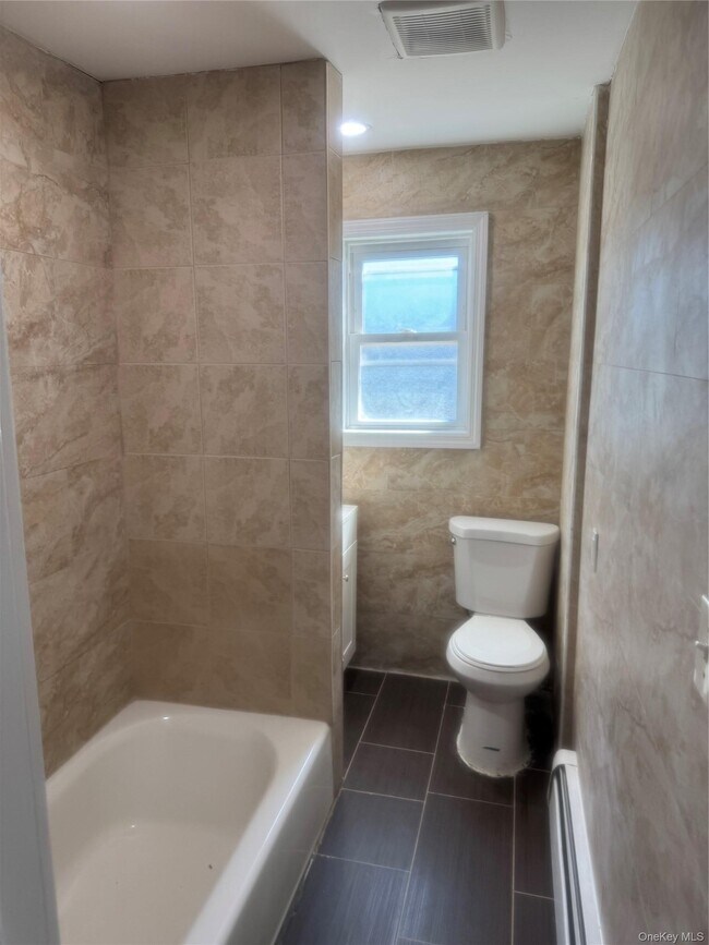 Building Photo - 3-60 Beach 88th St