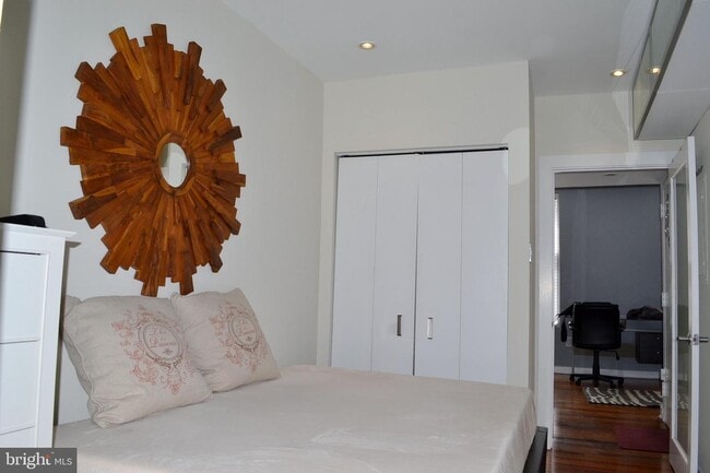 Building Photo - 2211 South St